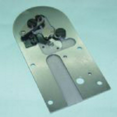 Пластина игольная в сборе 135-15556 (LK-1850)