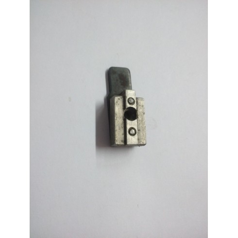 Защелка тяги включения ножа 817465