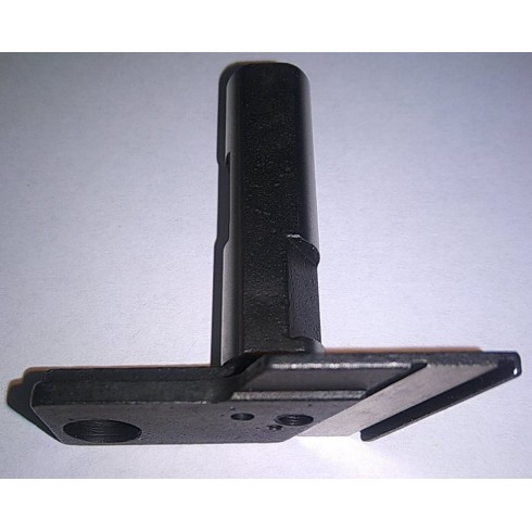 Колодка нижнего ножа 680013023 (3-x, 4-x нитка)