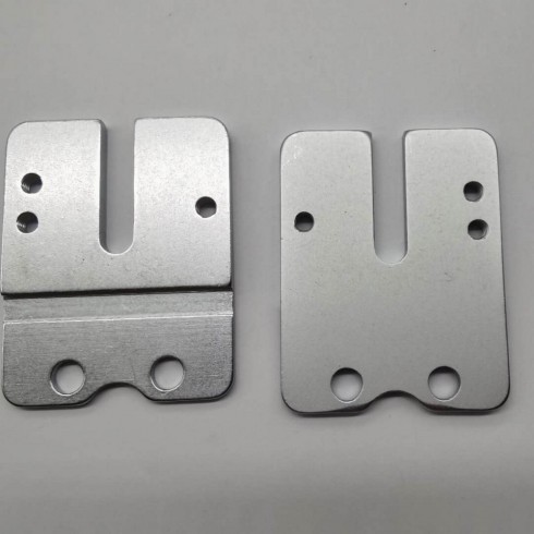 Пластина 40512212