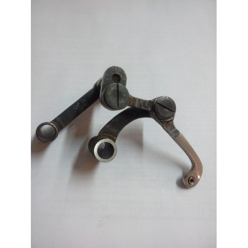 Нитепритягиватель в сборе 912360