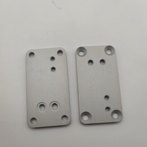 Пластина 142045018